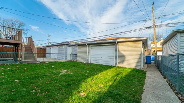 $199,000 | 10747 South Avenue H, Chicago, IL 60617