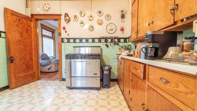 $199,000 | 10747 South Avenue H, Chicago, IL 60617