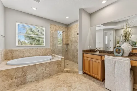 $1,190,000 | 3203 Lake Green Court, Tampa, FL 33611