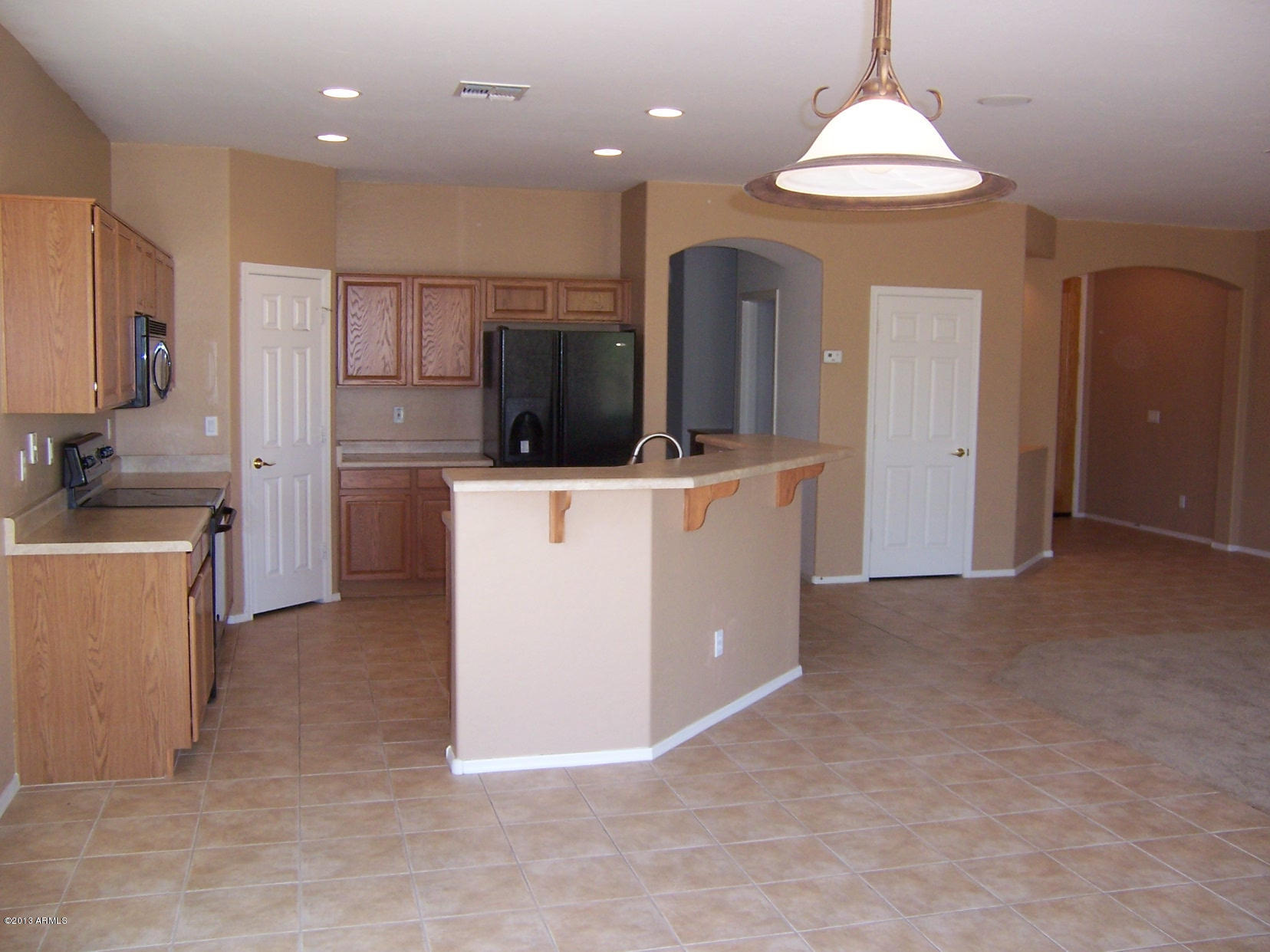 1812 East Beverly Road Phoenix, AZ 85042 - Photo 8 of 15 Kitchen 3