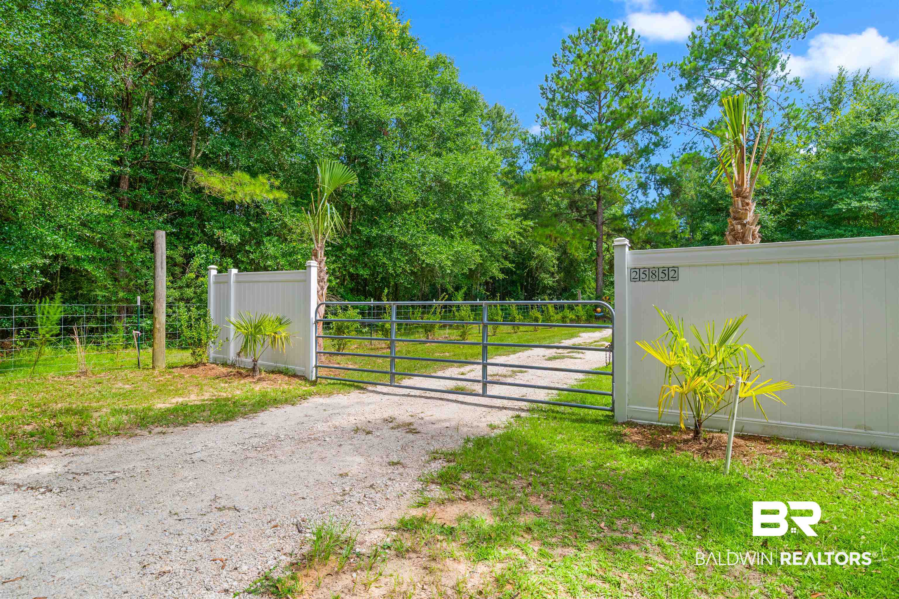 25852 Patterson Road Robertsdale, AL 36567 - Photo 2 of 25