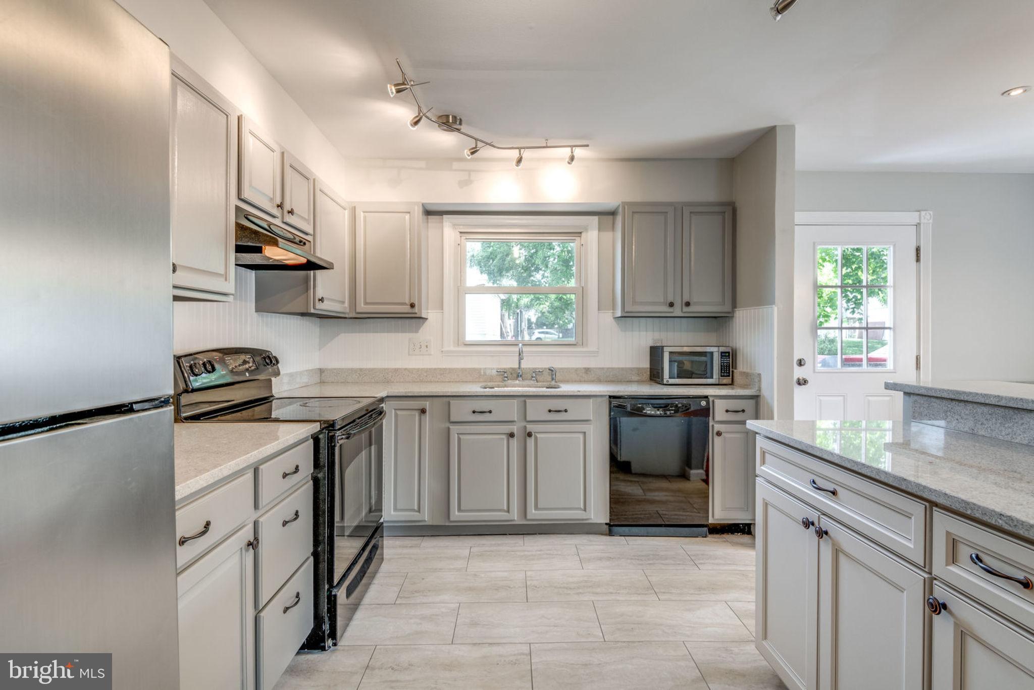 121 West Church Road Sterling, VA 20164 - Photo 12 of 35 Gallery Image 12
