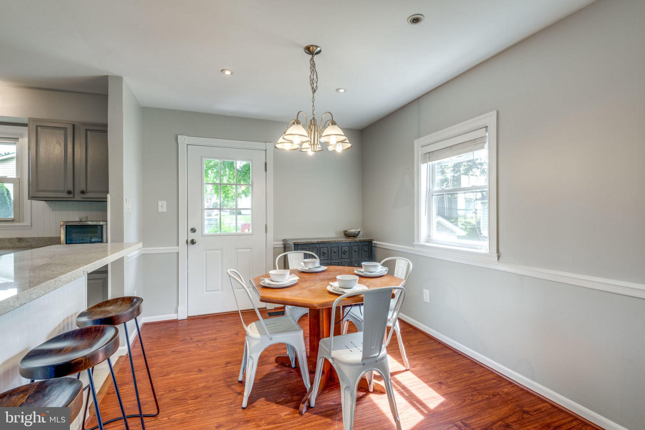 121 West Church Road Sterling, VA 20164 - Photo 8 of 35 Gallery Image 8