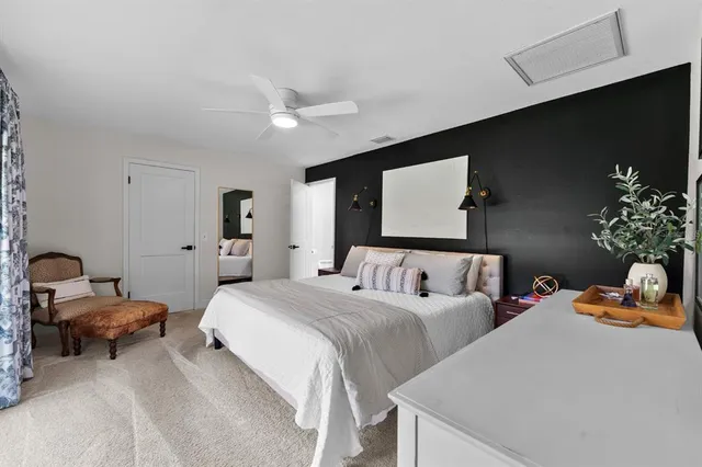 $525,000 | 2525 Laurelwood Lane, Valrico, FL 33596