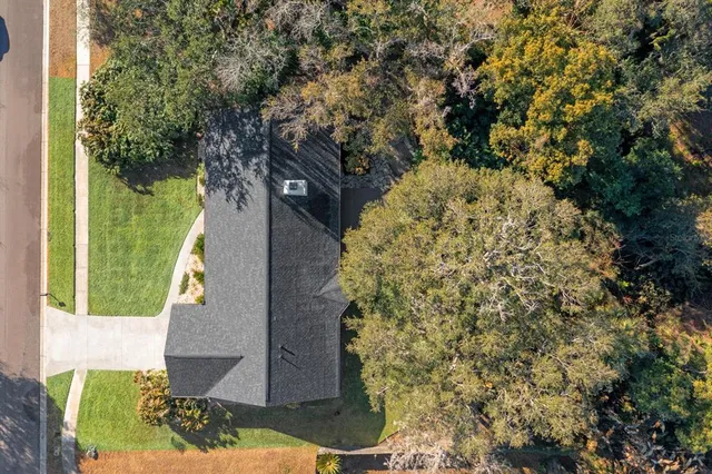 $525,000 | 2525 Laurelwood Lane, Valrico, FL 33596