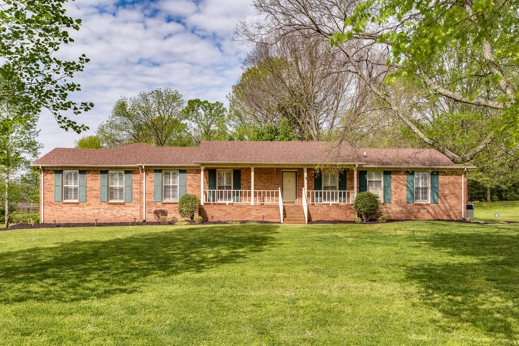 423 Springview Drive Franklin, TN 37064 - Photo 1 of 29 Gallery Image 1