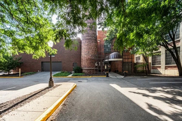 $359,900 | 611 North Park Avenue, Unit 101, Indianapolis, IN 46204