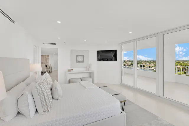 $4,400,000 | 550 South Ocean Boulevard, Unit 1003/1001, Boca Raton, FL 33432