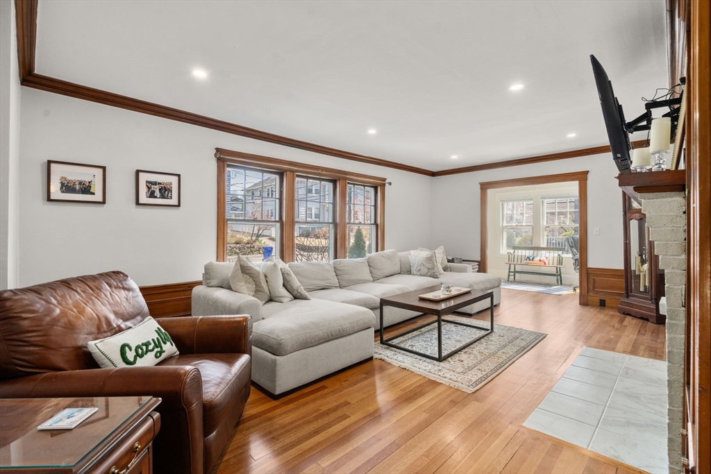 18 Fairfax Road Milton, MA 02186 - Photo 4 of 34