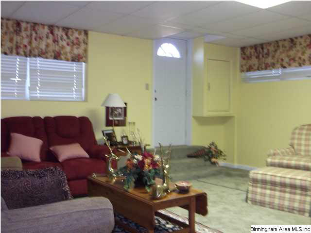 705 Pinewood Avenue Bessemer, AL 35023 - Photo 23 of 30