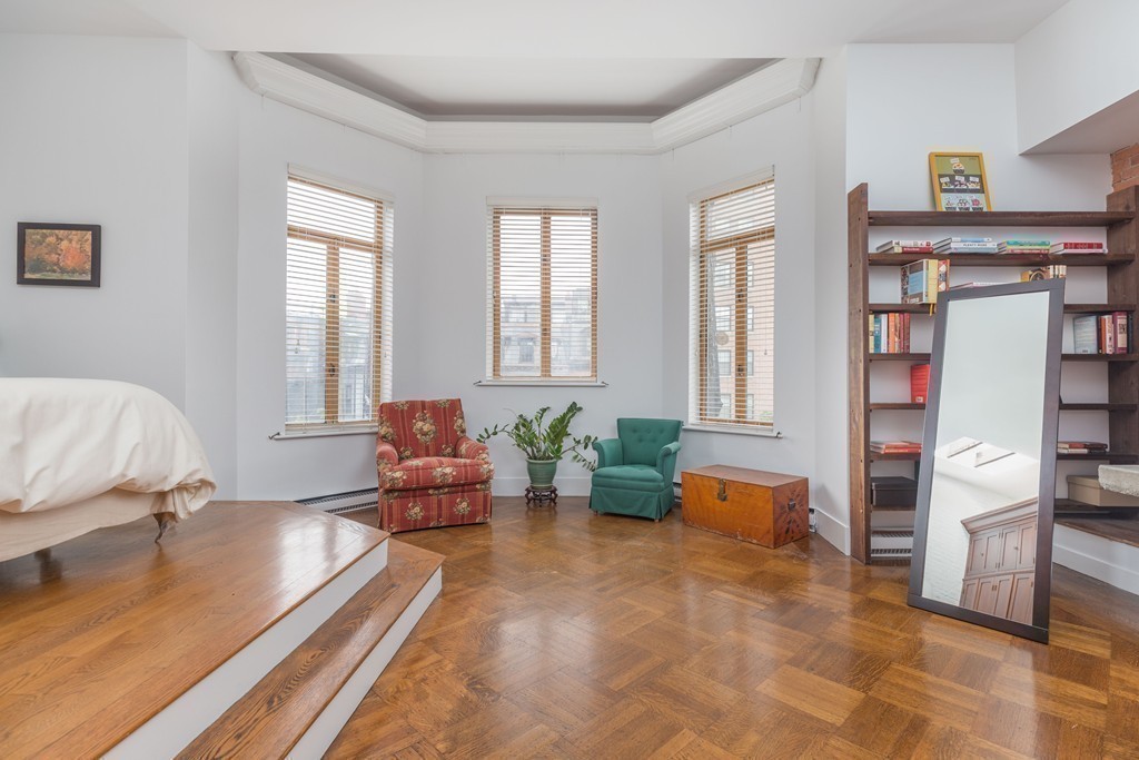 2 Marlborough Street, Unit 5 Boston, MA 02116 - Photo 13 of 26