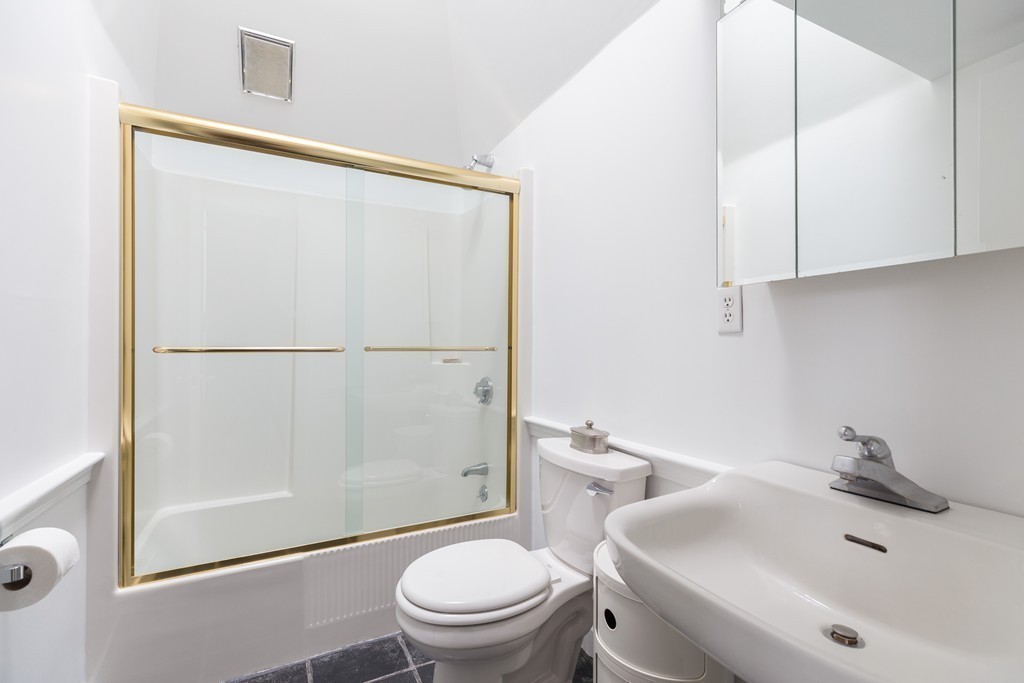 2 Marlborough Street, Unit 5 Boston, MA 02116 - Photo 17 of 26