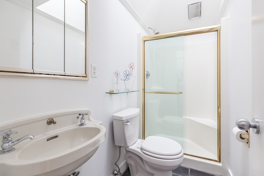 2 Marlborough Street, Unit 5 Boston, MA 02116 - Photo 18 of 26