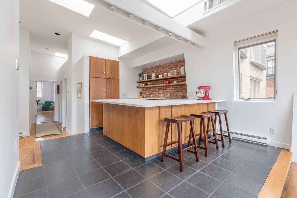 2 Marlborough Street, Unit 5 Boston, MA 02116 - Photo 8 of 26