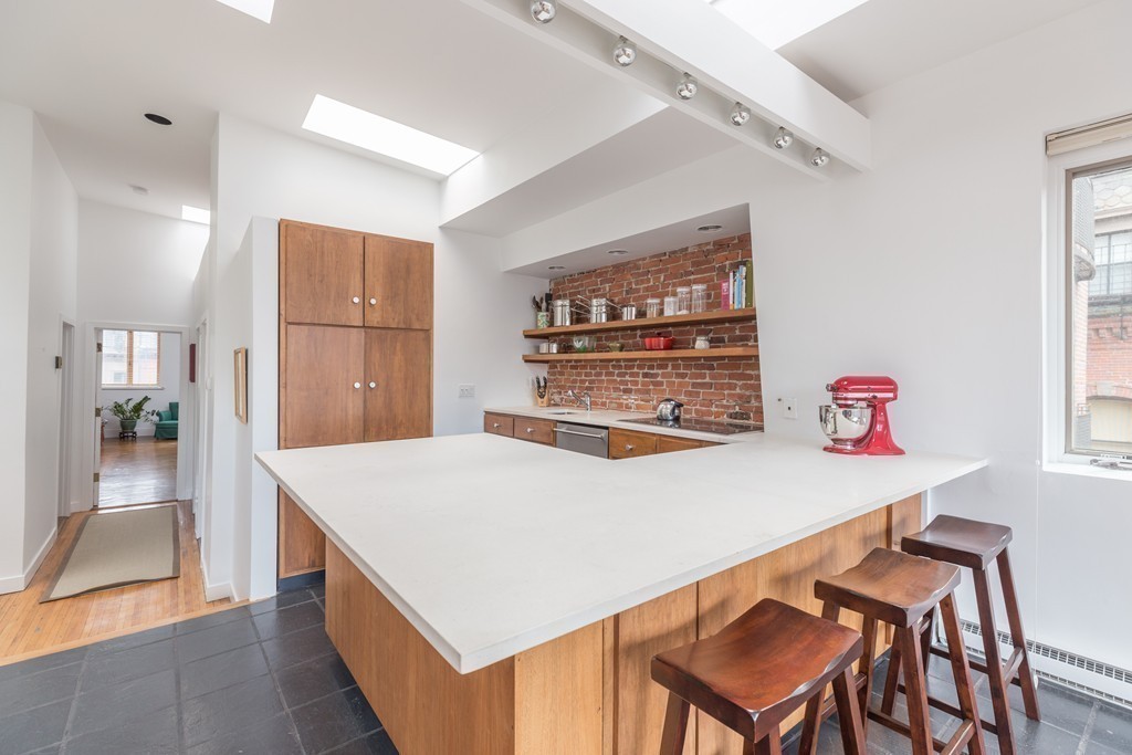 2 Marlborough Street, Unit 5 Boston, MA 02116 - Photo 10 of 26