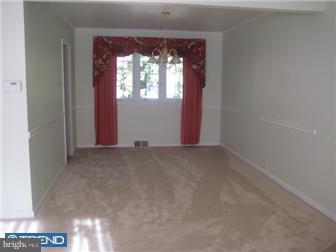 13440 Stevens Road Philadelphia, PA 19116 - Photo 3 of 12 Dining Room