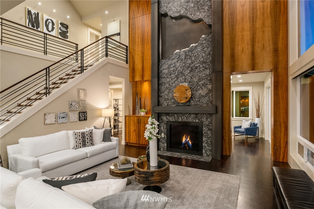 8702 Sand Point Way Northeast Seattle, WA 98115 - Photo 15 of 40