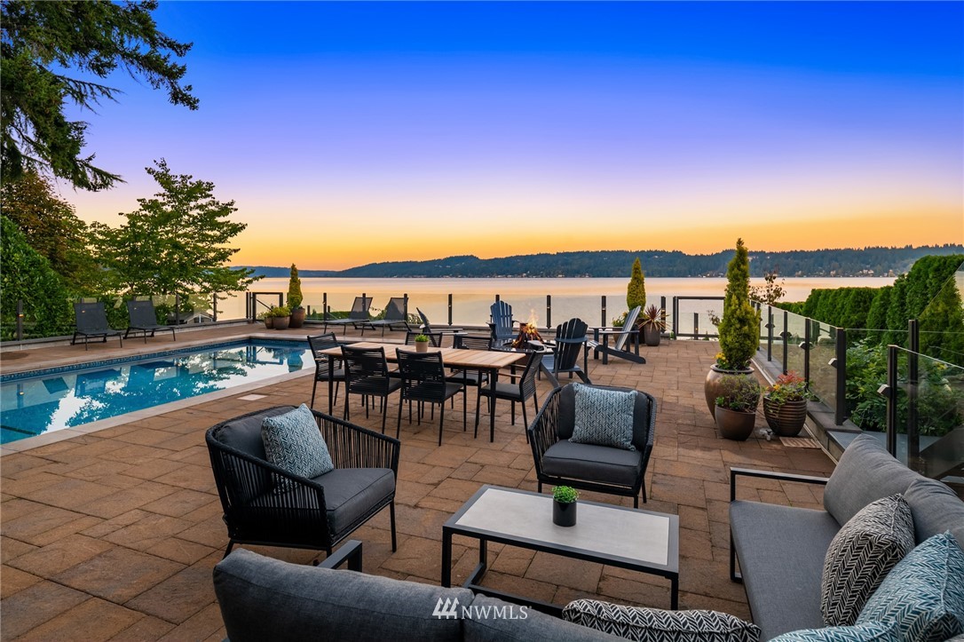 8702 Sand Point Way Northeast Seattle, WA 98115 - Photo 3 of 40