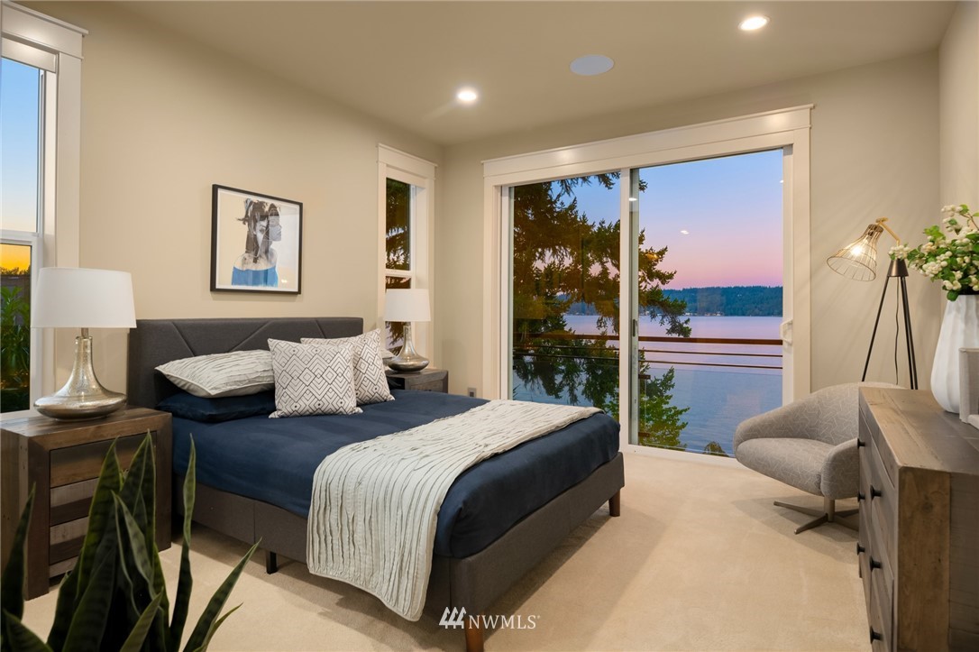 8702 Sand Point Way Northeast Seattle, WA 98115 - Photo 25 of 40