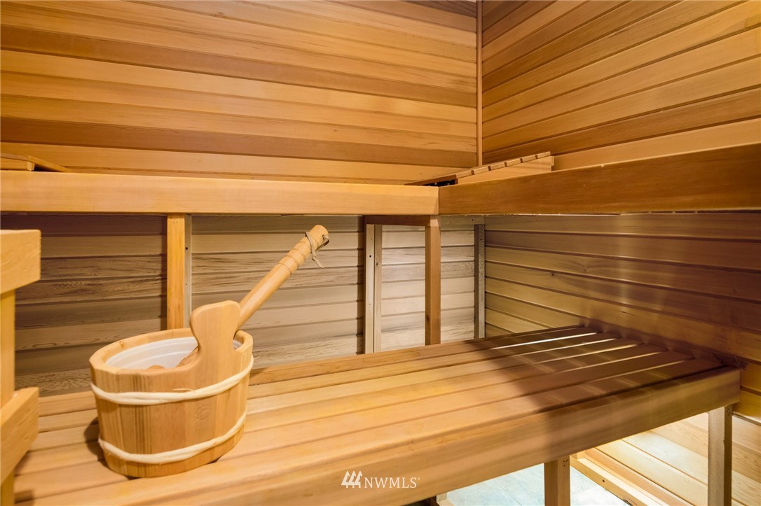 8702 Sand Point Way Northeast Seattle, WA 98115 - Photo 35 of 40