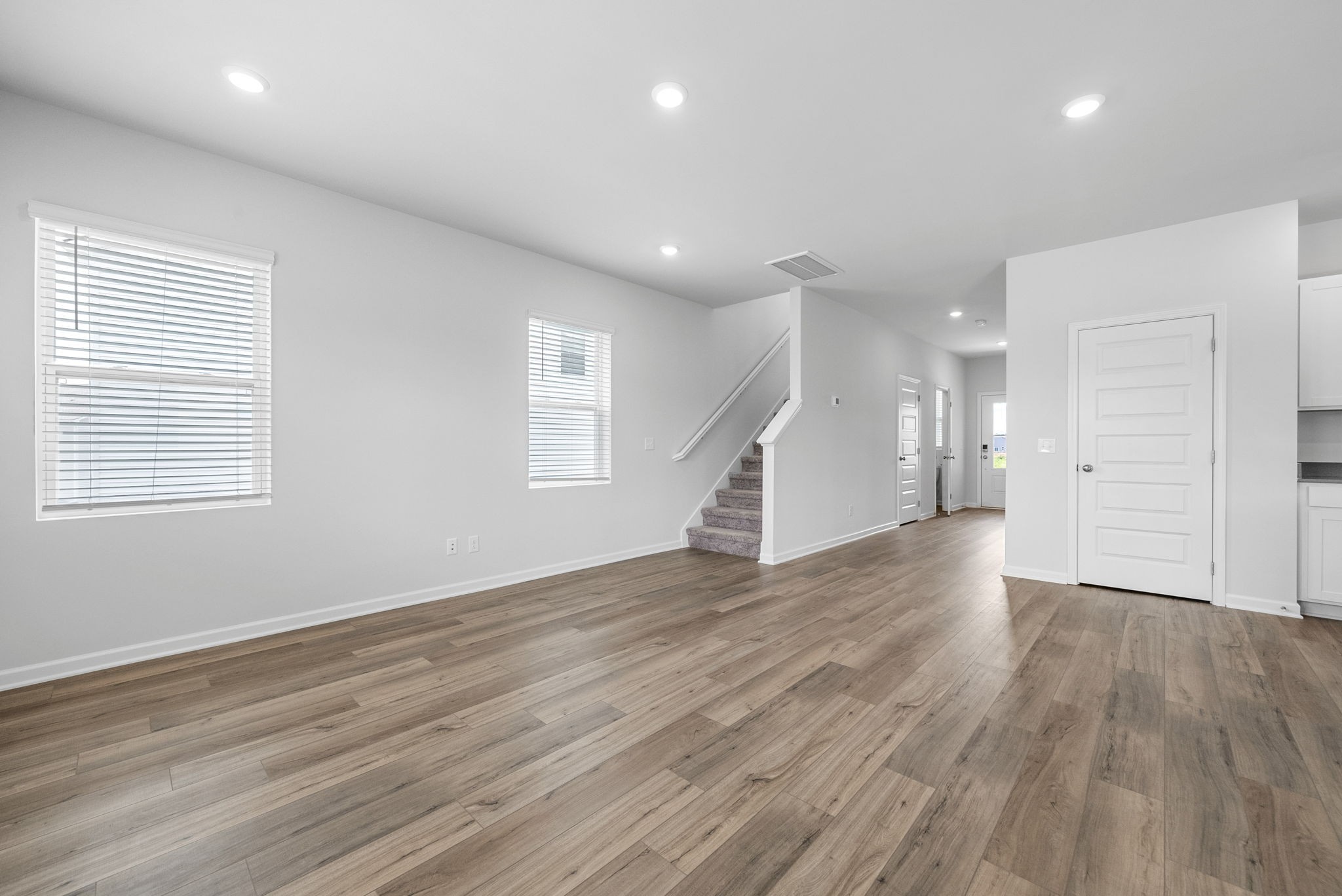 457 Perthshire Loop Clarksville, TN 37043 - Photo 6 of 37