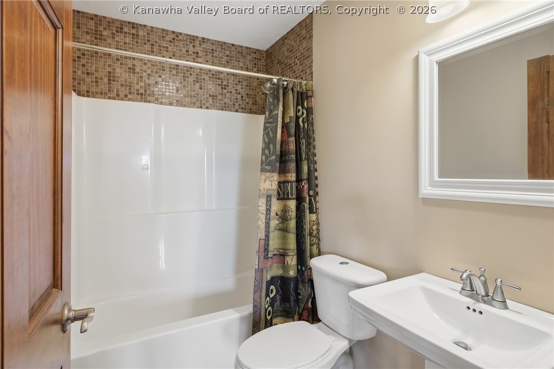 2114 Dunham Road Leon, WV 25123 - Photo 18 of 32 Gallery Image 18