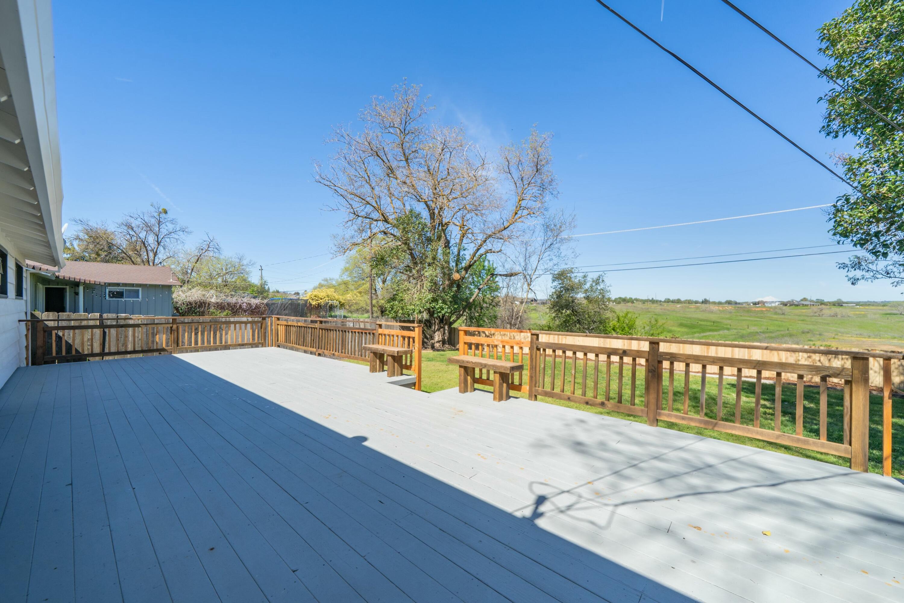 1800 Walbridge Street Red Bluff, CA 96080 - Photo 18 of 24 back deck