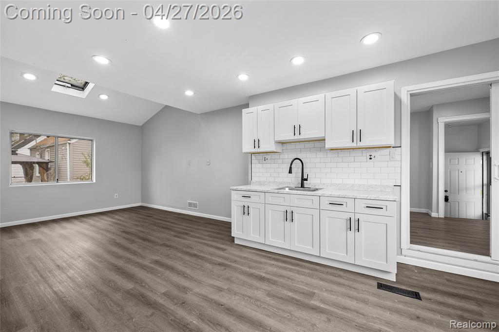 26167 Princeton Street Inkster, MI 48141 - Photo 8 of 25