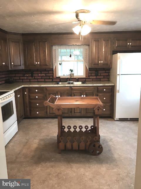 178 West Hanover Street Spring Grove, PA 17362 - Photo 15 of 57