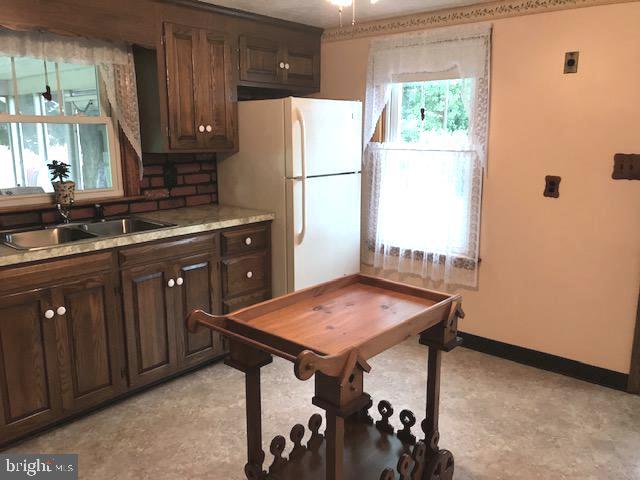 178 West Hanover Street Spring Grove, PA 17362 - Photo 17 of 57