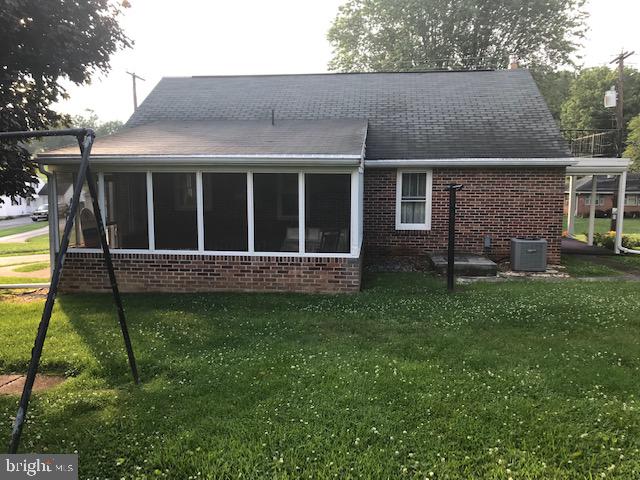 178 West Hanover Street Spring Grove, PA 17362 - Photo 6 of 57