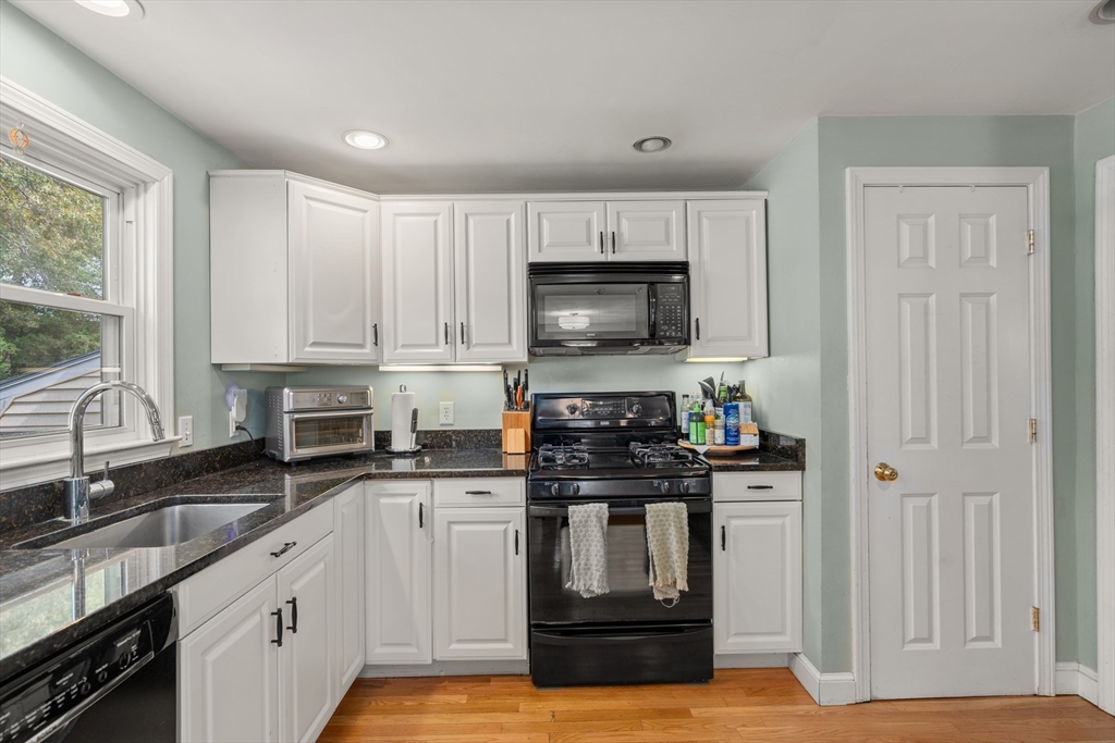 24 Pond Farm Road Dedham, MA 02026 - Photo 11 of 33 Gallery Image 11