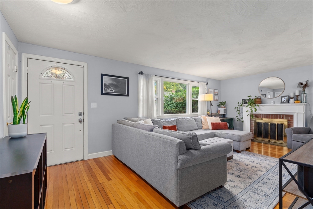 24 Pond Farm Road Dedham, MA 02026 - Photo 5 of 33 Gallery Image 5