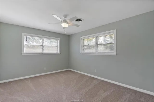 $2,300 | 21086 State Highway South, Hempstead, TX 77445