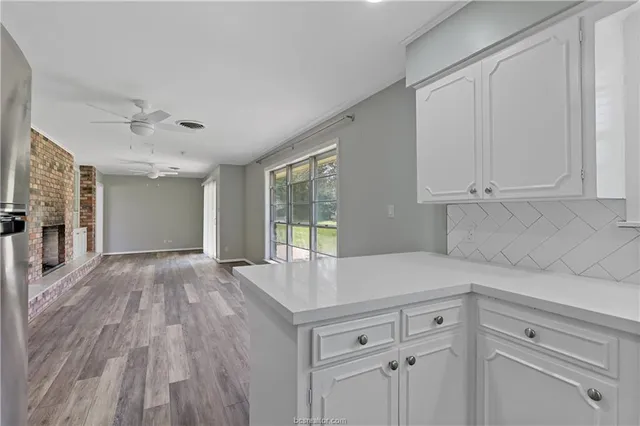 $2,300 | 21086 State Highway South, Hempstead, TX 77445