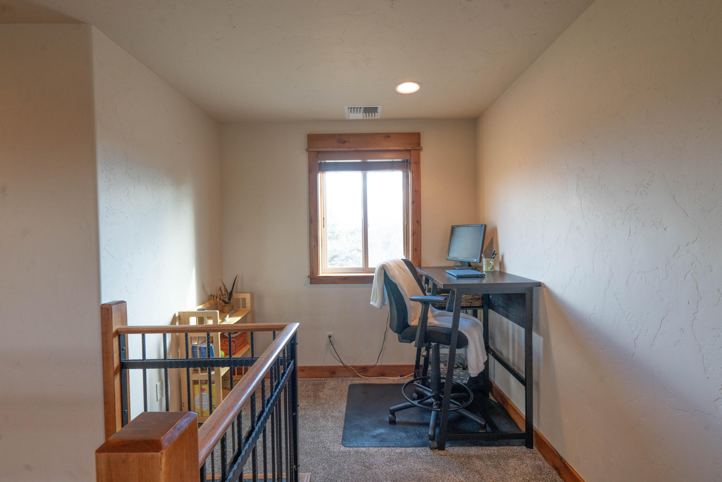18401 Southwest Mount Adams Loop Powell Butte, OR 97753 - Photo 38 of 77 Additional office/flex space on second floor.