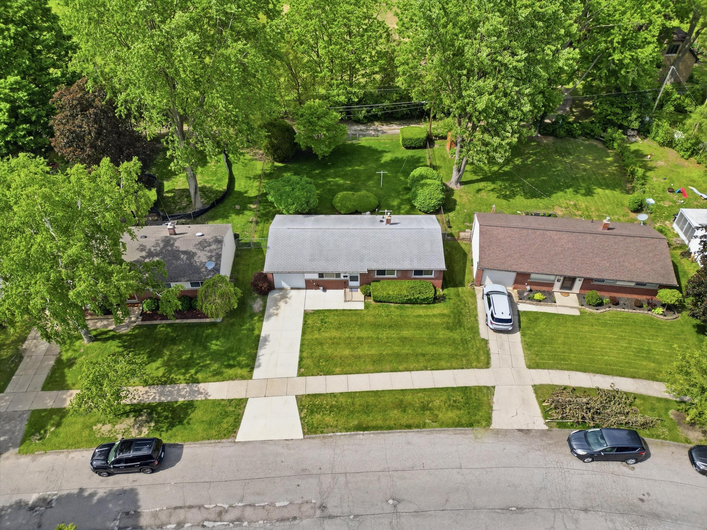 12641 Raleigh Drive Sterling Heights, MI 48313 - Photo 3 of 27 05-DJI_0188
