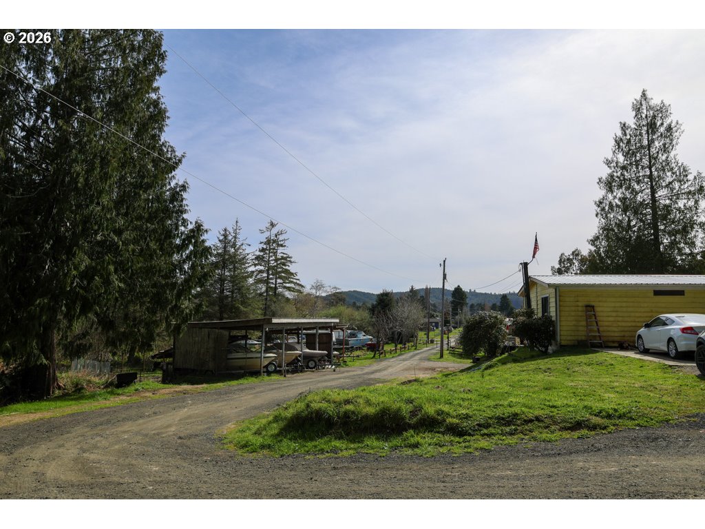 515 Rugh Lane Lakeside, OR 97449 - Photo 27 of 41