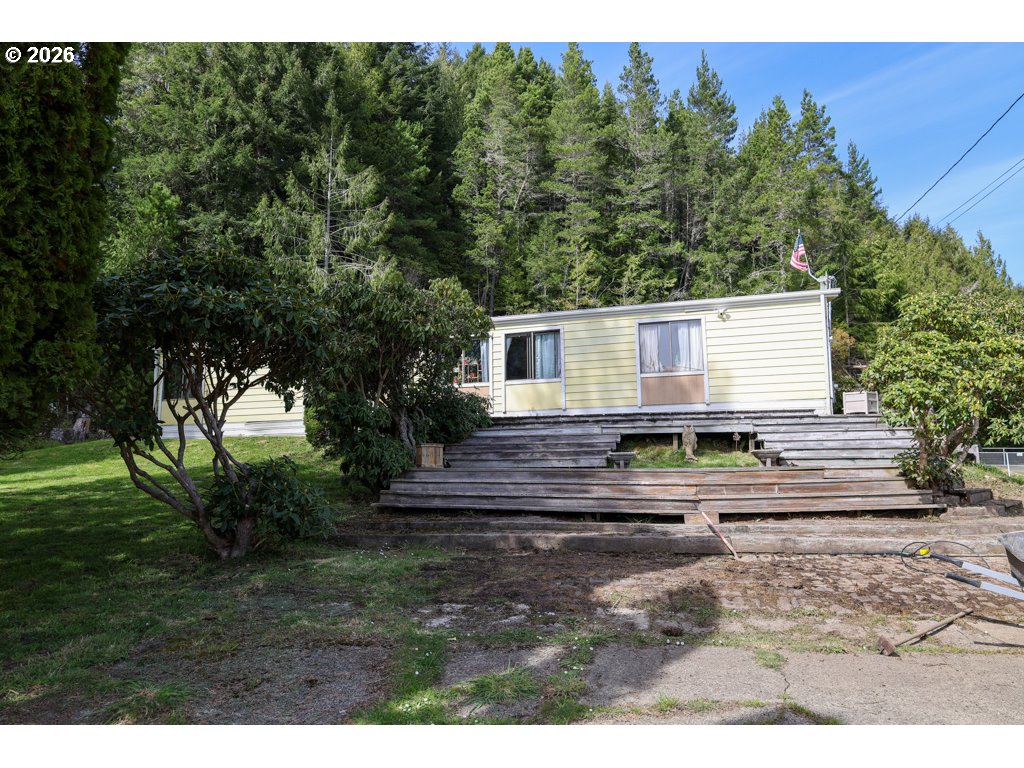 515 Rugh Lane Lakeside, OR 97449 - Photo 32 of 41