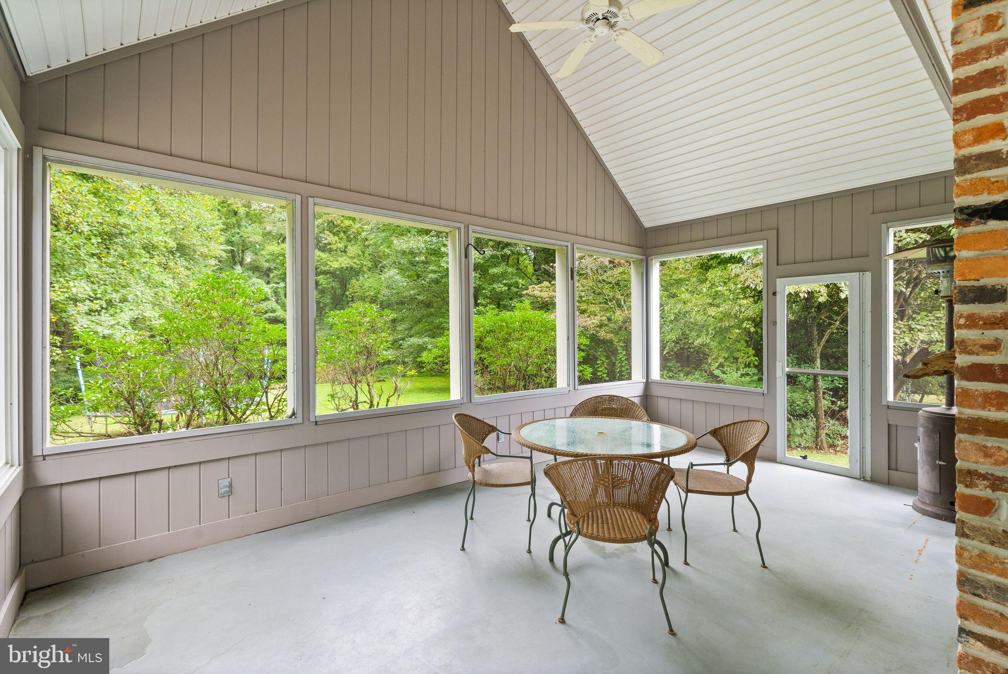 39686 Thomas Mill Road Leesburg, VA 20175 - Photo 45 of 104 Rear screened porch
