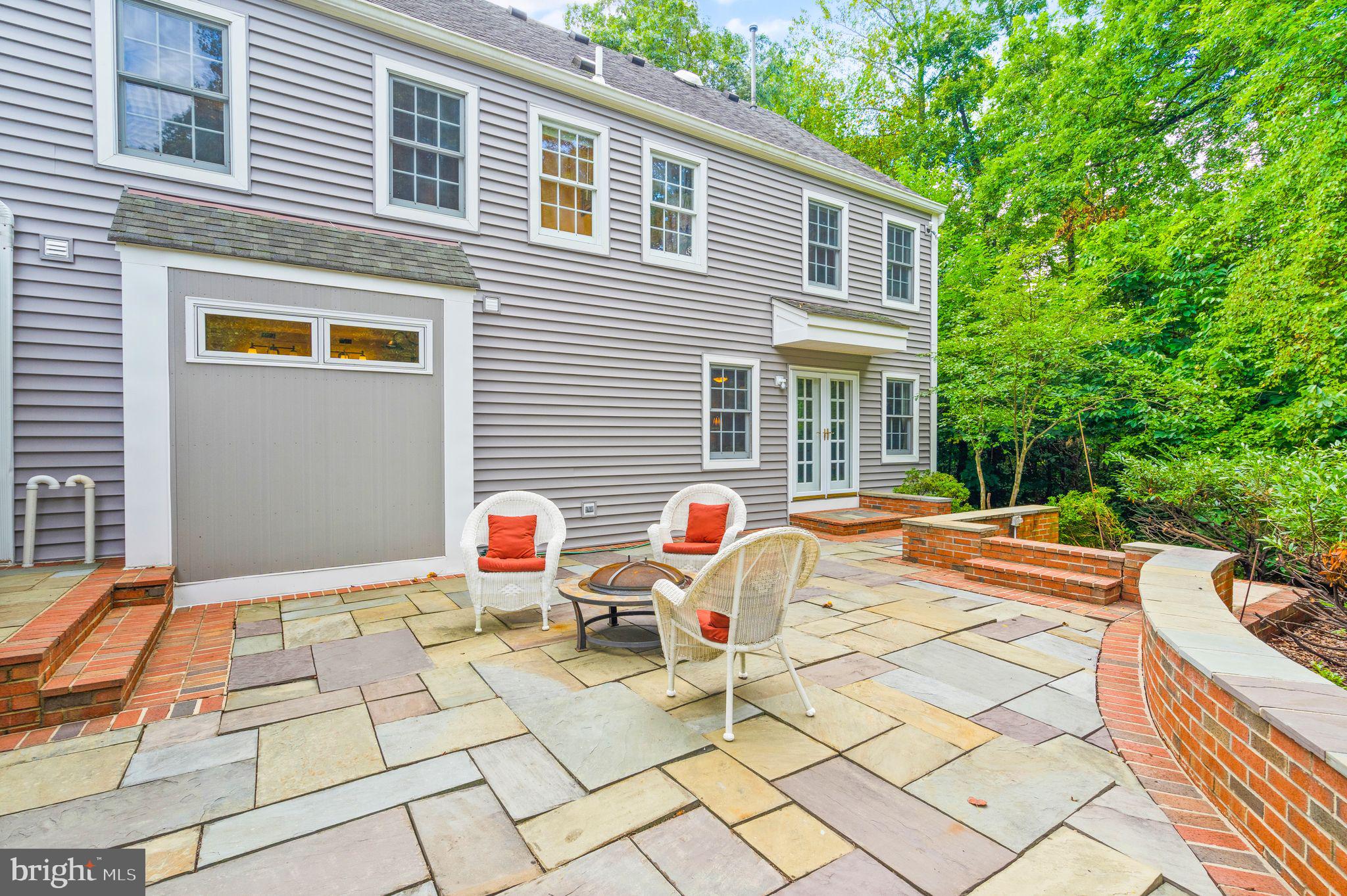 39686 Thomas Mill Road Leesburg, VA 20175 - Photo 51 of 104 Rear patio