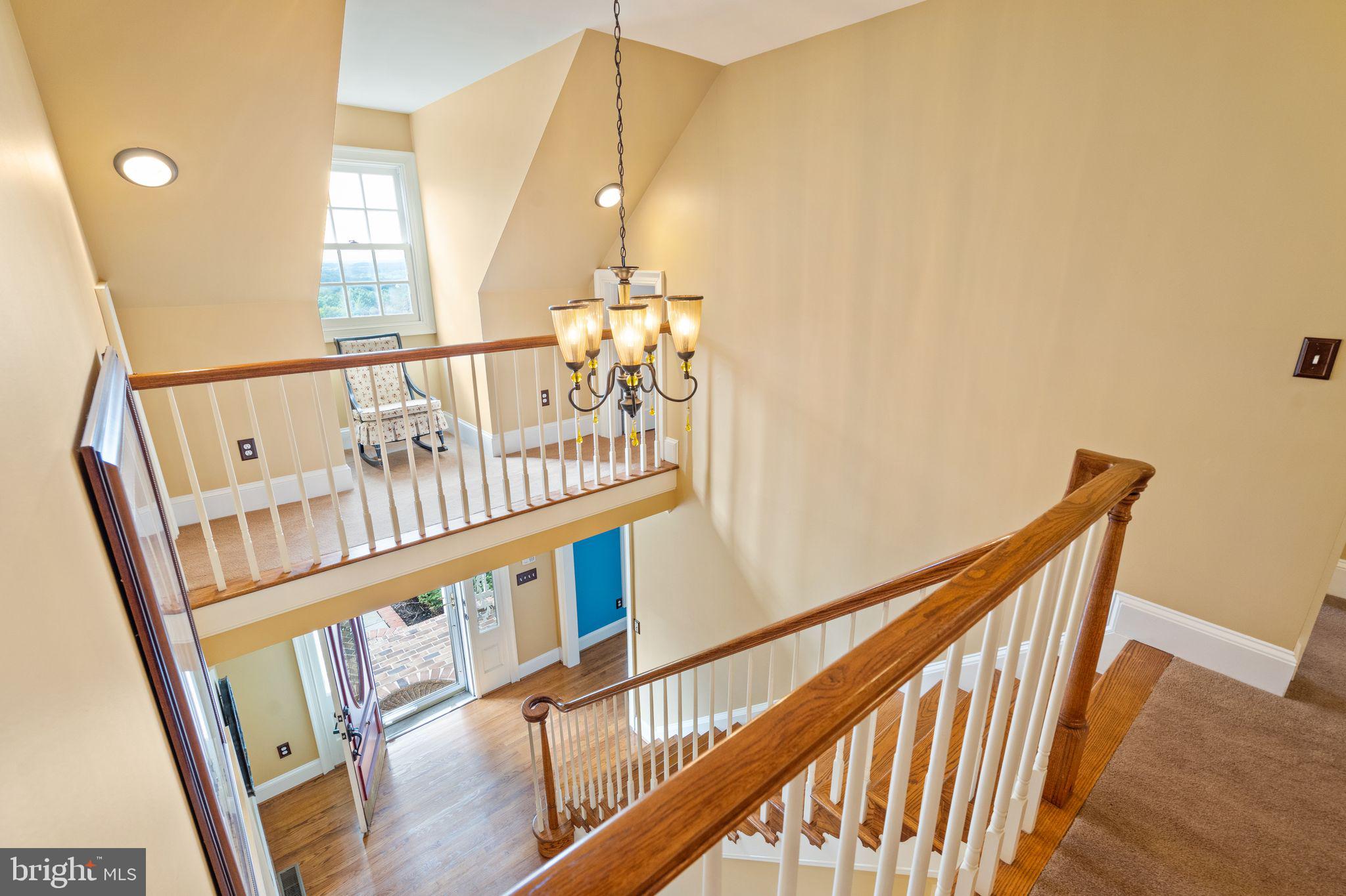 39686 Thomas Mill Road Leesburg, VA 20175 - Photo 54 of 104 Upstairs landing