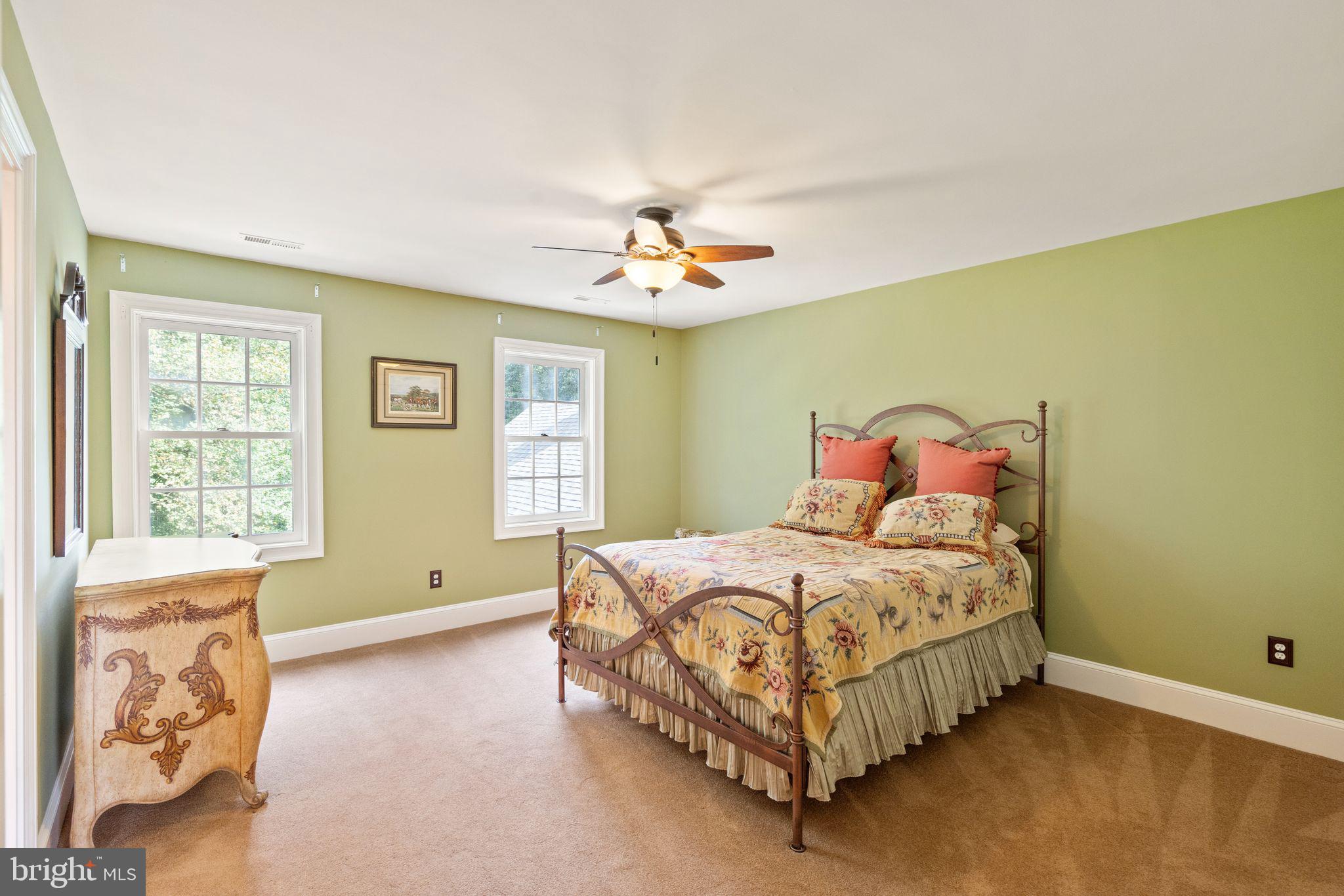 39686 Thomas Mill Road Leesburg, VA 20175 - Photo 61 of 104 Back right bedroom
