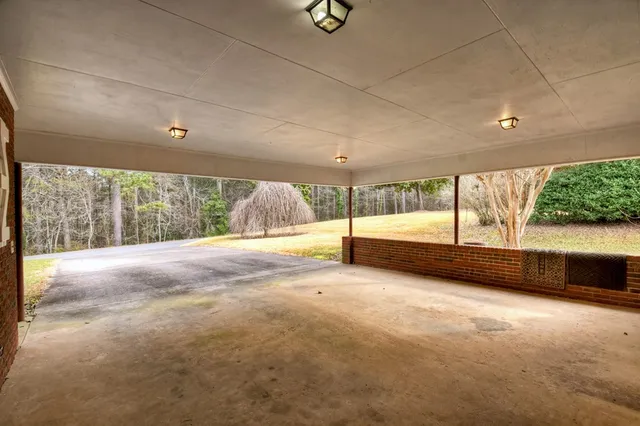 $349,900 | 330 Colonial Avenue, Copperhill, TN 37317