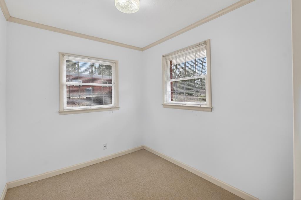330 Colonial Avenue Copperhill, TN 37317 - Photo 24 of 37 a view of an empty room with a window