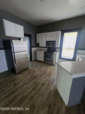 $1,200 | 2005 Morehouse Road, Jacksonville, FL 32209