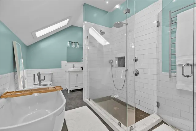 $830,000 | 20 Borden Farm Road, Portsmouth, RI 02871