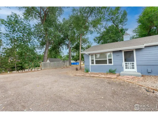 a view of a house with a outdoor space