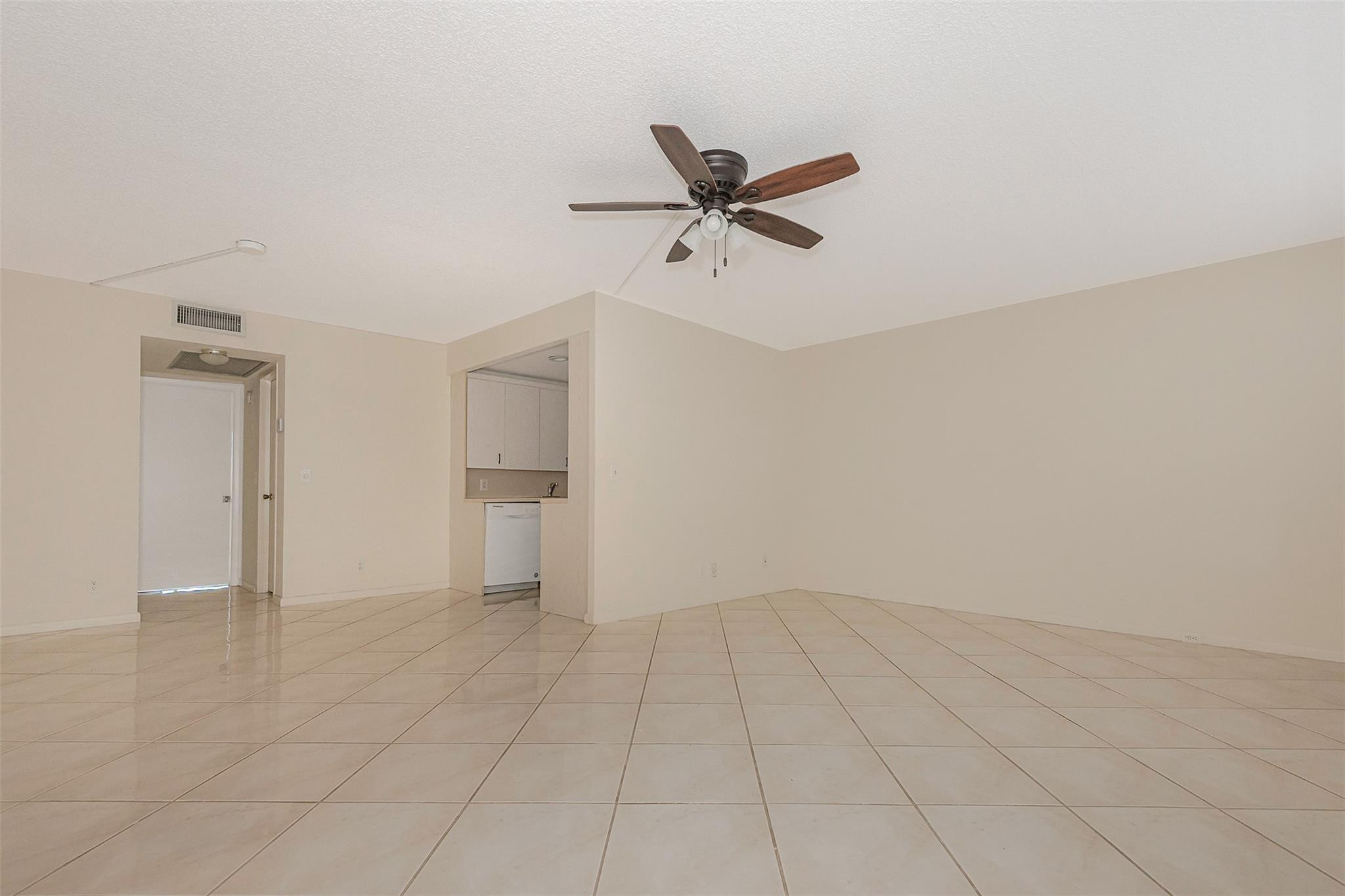 2009 Cornwall Drive, Unit 2009 Boca Raton, FL 33434 - Photo 14 of 23 a view of an empty room