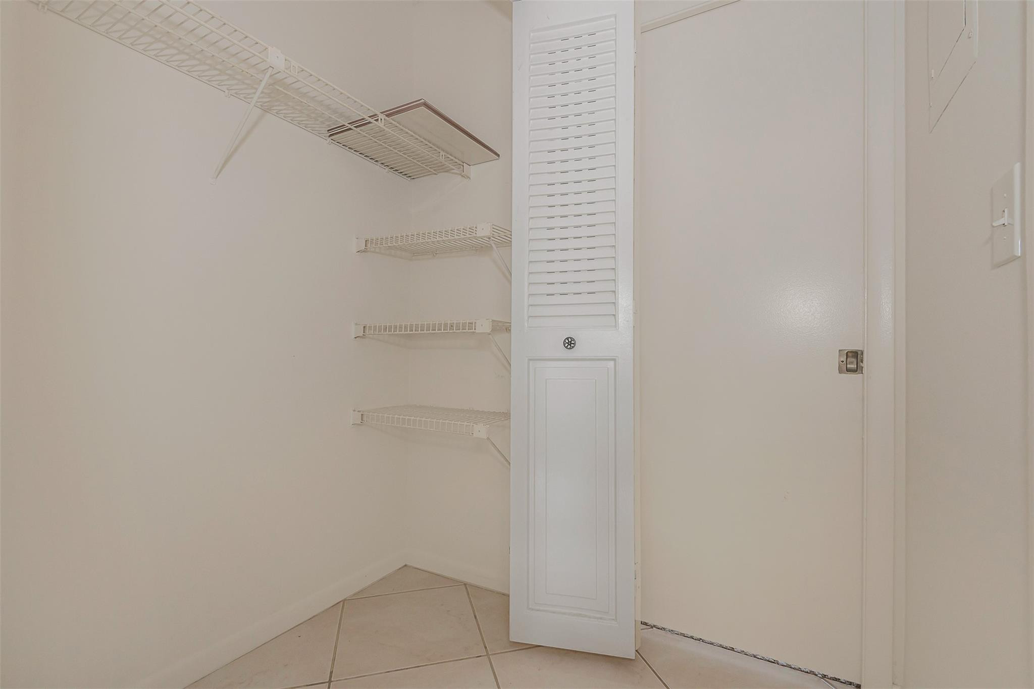 2009 Cornwall Drive, Unit 2009 Boca Raton, FL 33434 - Photo 16 of 23 a view of bathroom